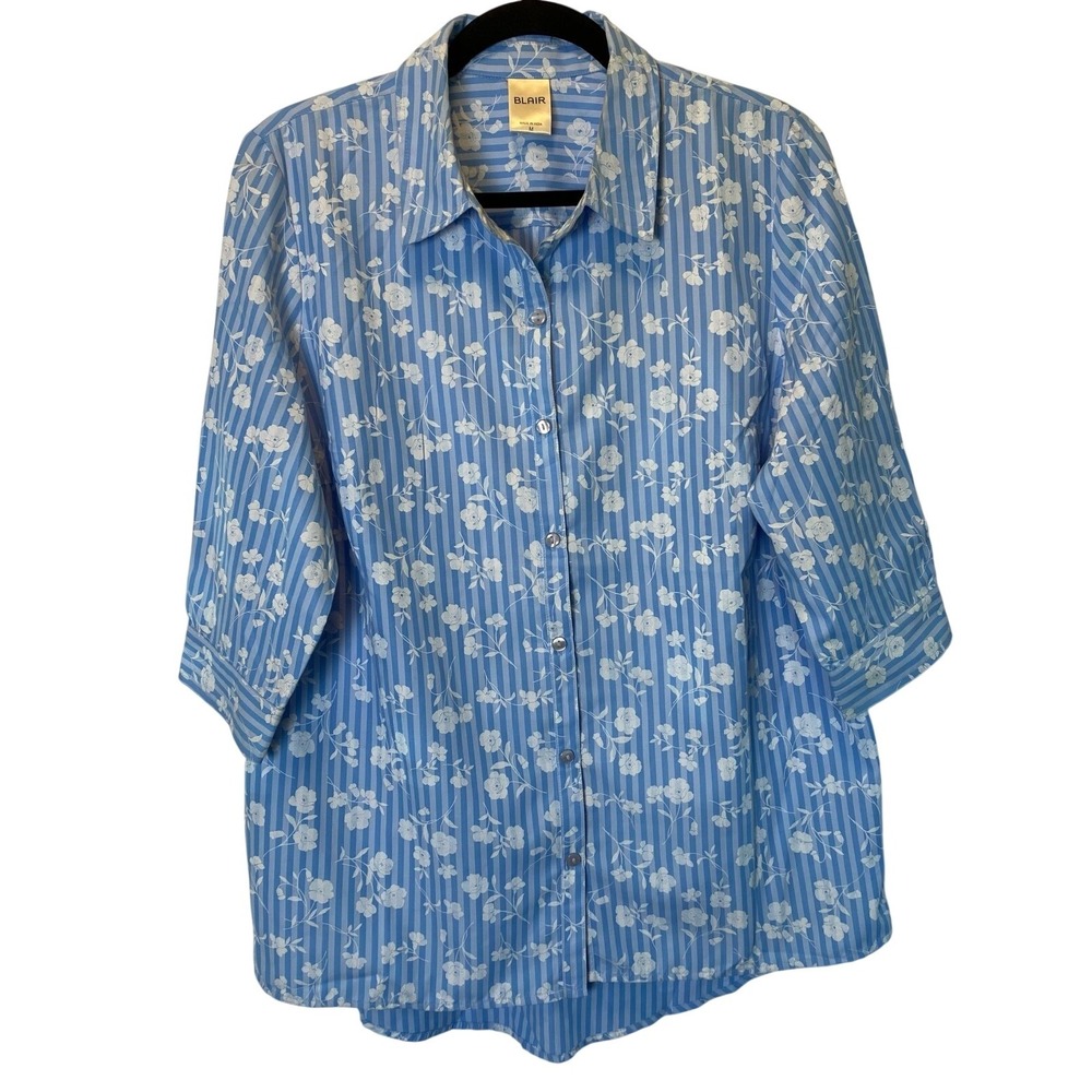 Blair Women's Size Medium‎ Blue And White Button Down Shirt Stripes Floral 3/4